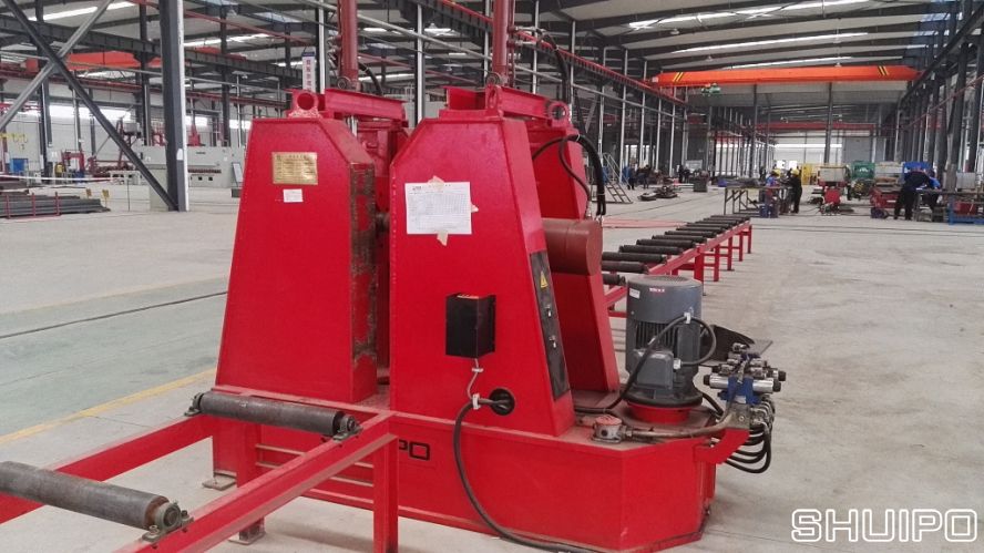 縱梁旁彎效正 (客戶安裝現場) 縱梁旁彎效正 (客戶安裝現場)